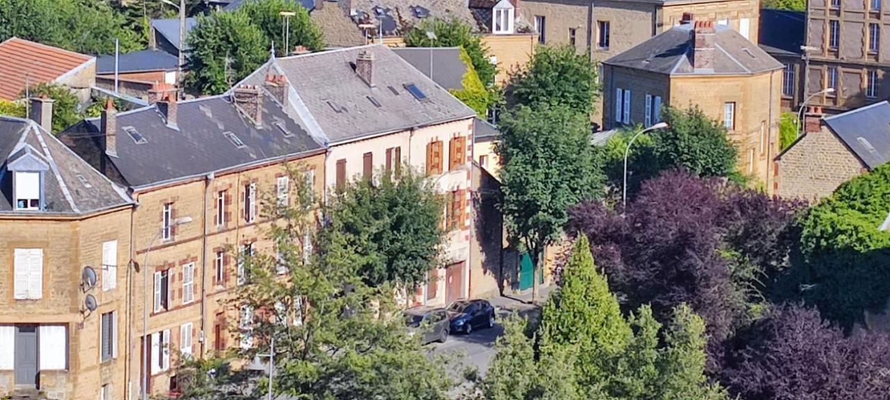 Superbe Loft Neuf - 1 Chambre- Face Au Chateau Sedan Exterior photo